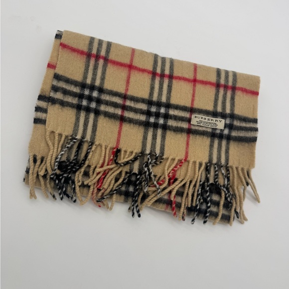 Burberry 100% Cashmere Scarf - Picture 1 of 2